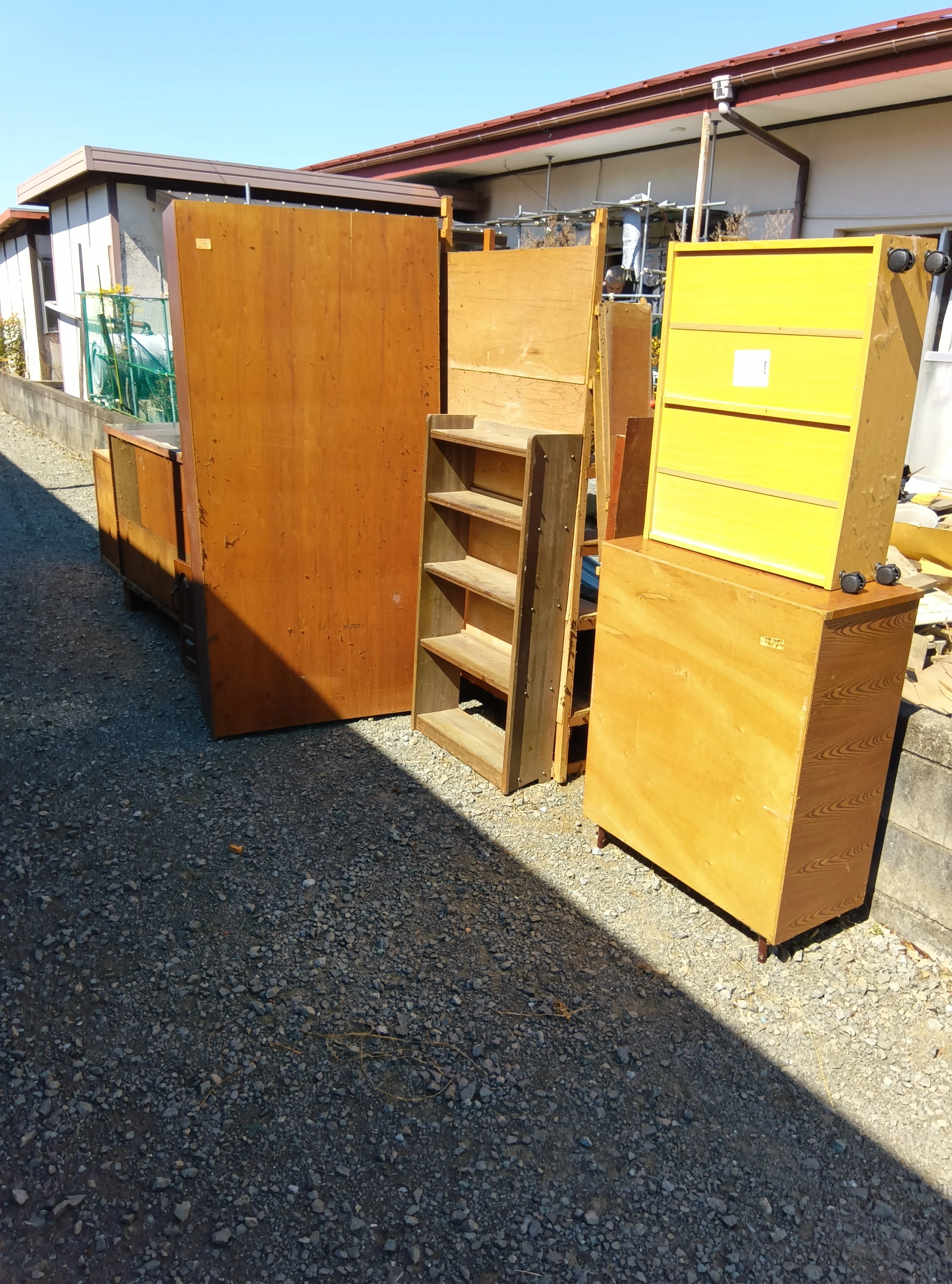 ステップ2: 家具や不用品の処分方法